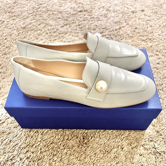 Stuart Weitzman Payson Pearl Leather Loafer - Picture 1 of 7